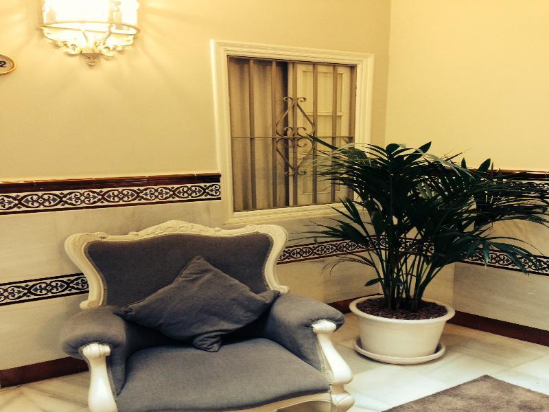 Le Petit Paris Hotel Seville Exterior photo
