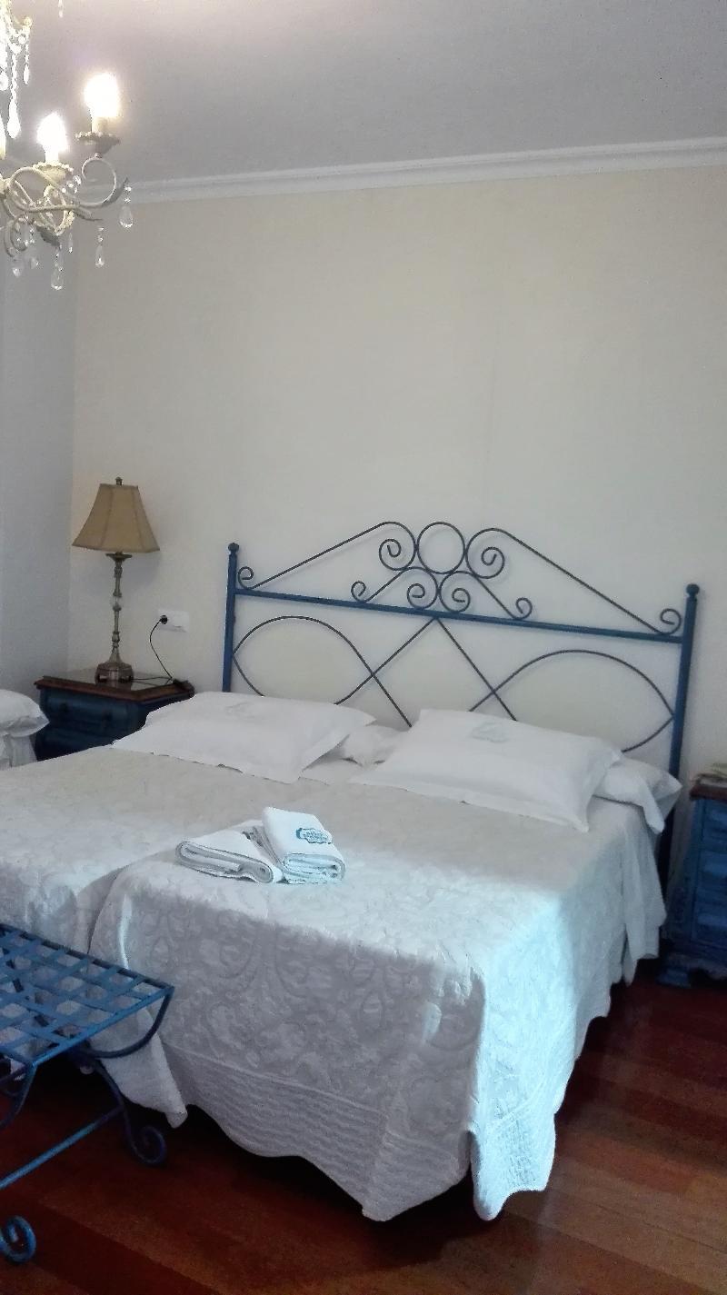 Le Petit Paris Hotel Seville Exterior photo